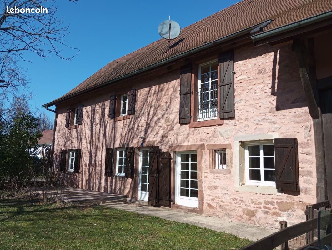 Maison 4 pièces 147 m² · à Étueffont · 147 m² · 980 €/mois