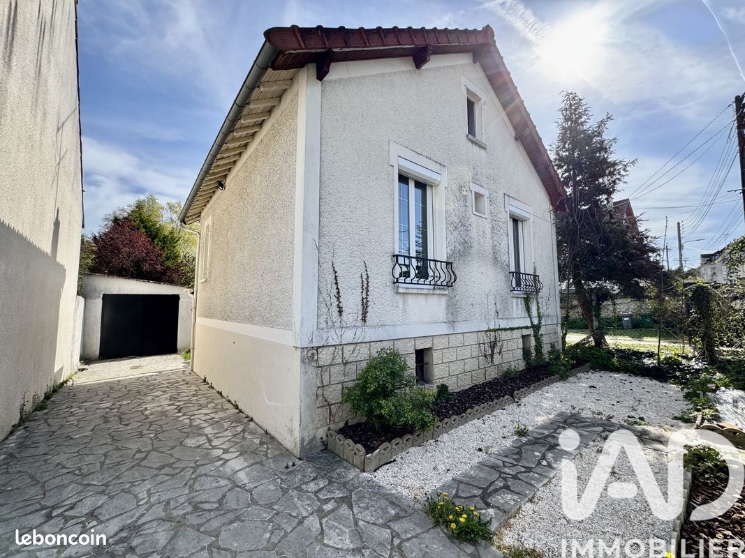 Maison 4 pièces 95 m² · à La Ferté-Alais · 95 m² · 270 000 €