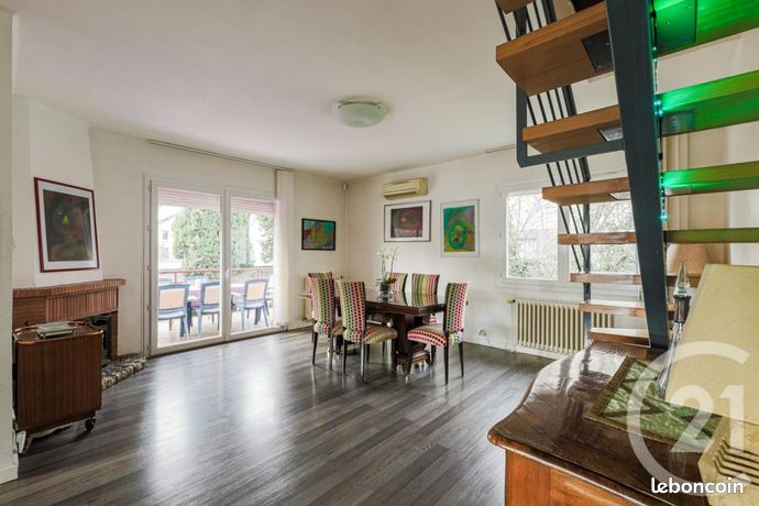 Maison 9 pièces 220 m² — 4