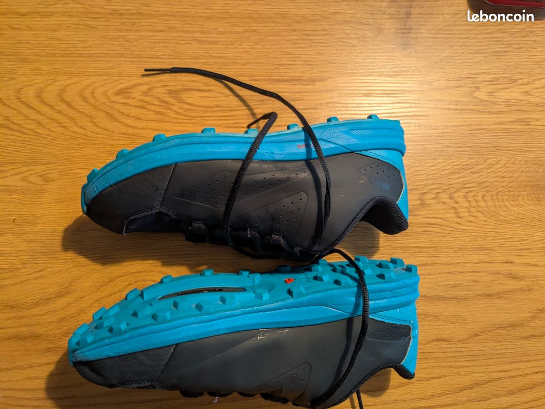 Chaussures de vélo route neuves MAVIC Cosmic Elite - Équipements vélos