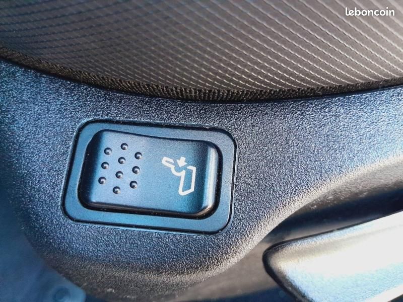 Jeep Renegade 1.6 MultiJet 130ch Limited MY21 (image 11)