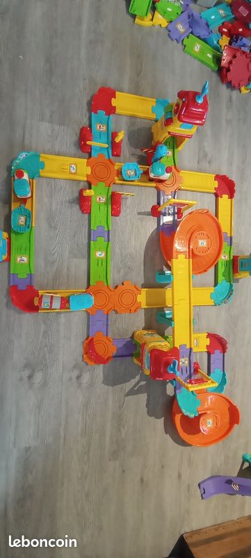 Tut tut bolides (image 1)