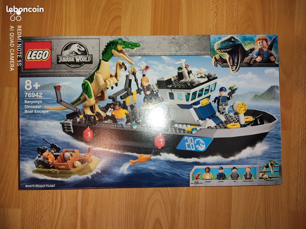 LEGO Jurassic world 76942 L'evasion en bateau du baryonix (image 1)