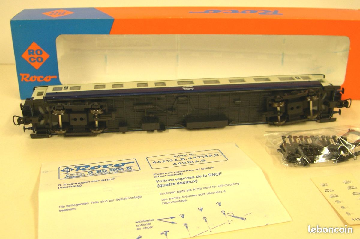 ROCO 44214 C HO - Voiture couchettes 1/2ème cl ép IV SNCF - Roco - Modélisme ferroviaire - Vente en ligne de trains électriques - échelle HO, OO, N, HOe, miniatures