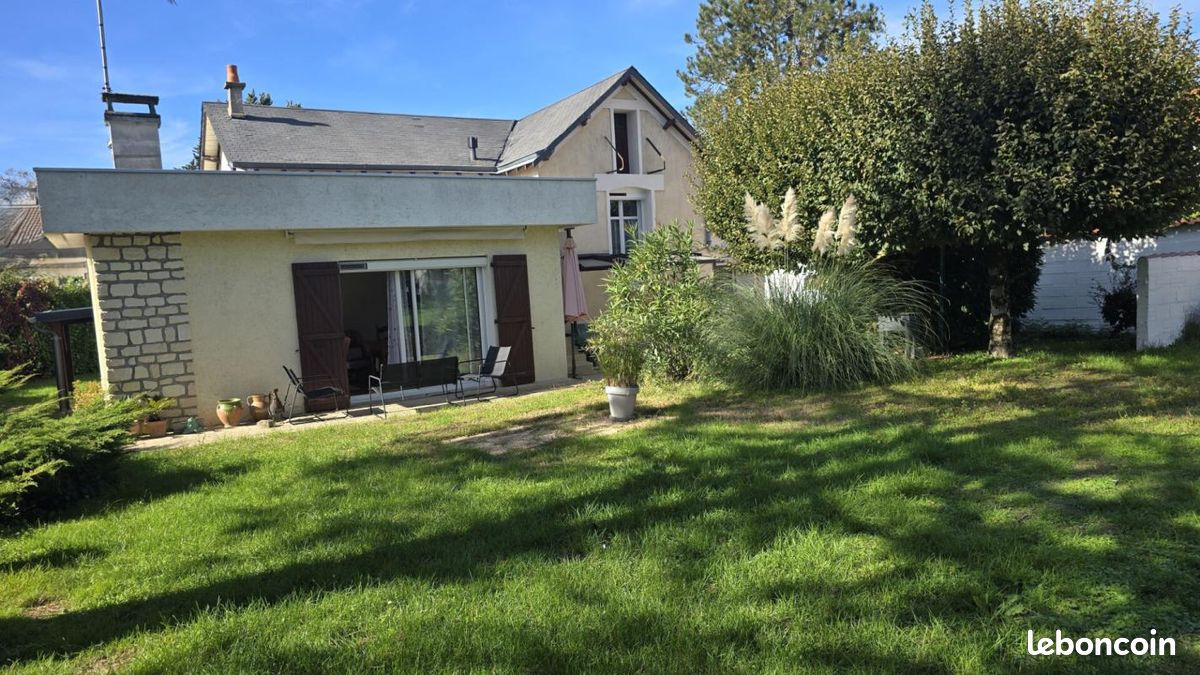 Maison 4 pièces 94 m² · à Poitiers · 94 m² · 242 000 €