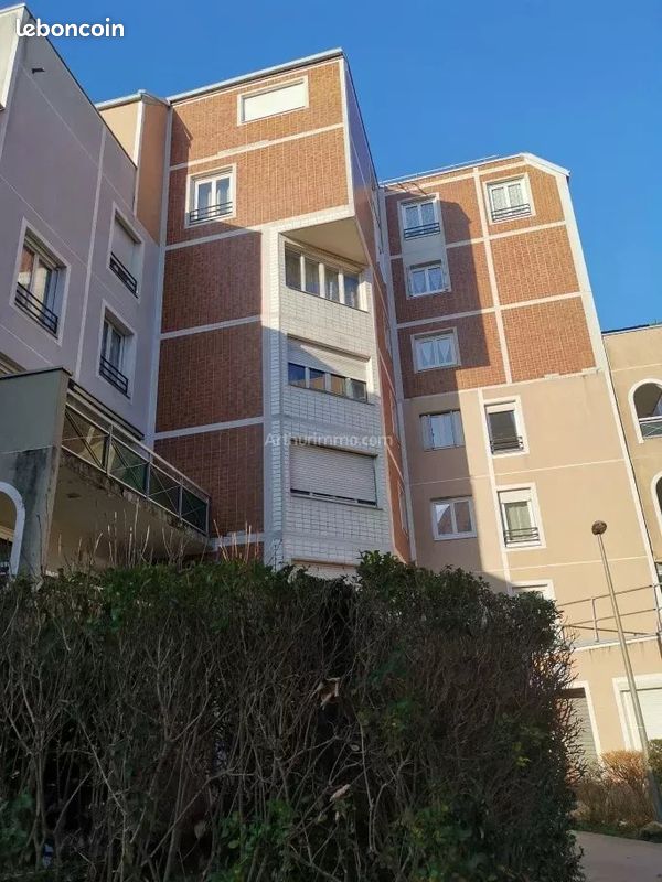 Appartement 2 pièces 54 m² · à Champs-sur-Marne · 54 m² · 1 076 €