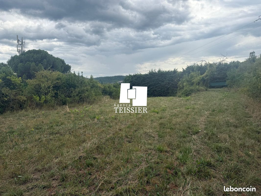 Terrain 2531 m² · à Saint-Paul-le-Jeune · 2 531 m² · 120 000 €