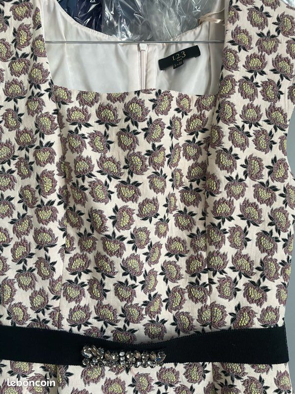 Robe femme en très bon état (image 4)