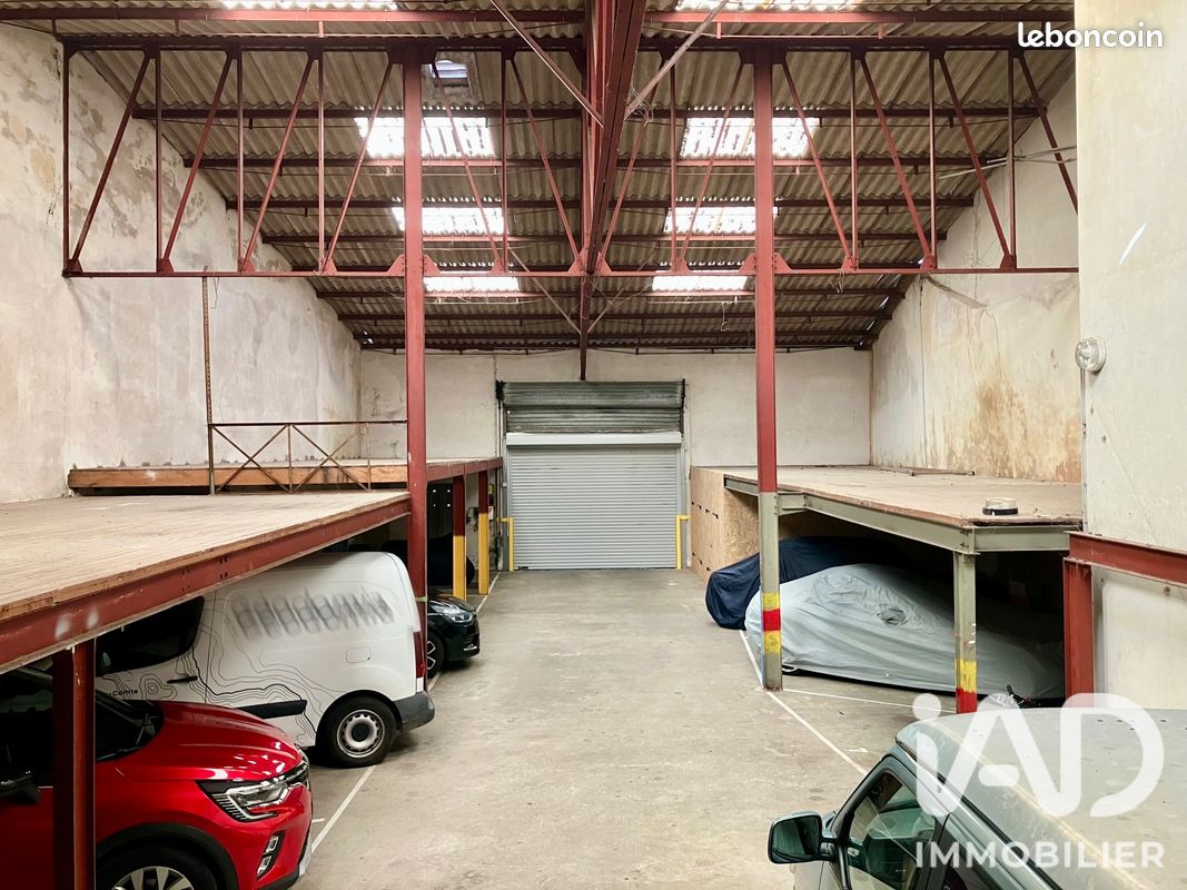Parking 250 m² · à Luçon · 250 m² · 149 000 €