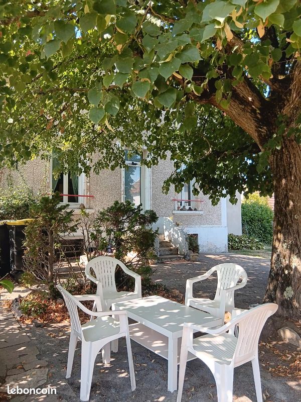 Maison 7 pièces 135 m² · à Brugheas · 135 m² · 900 €/mois