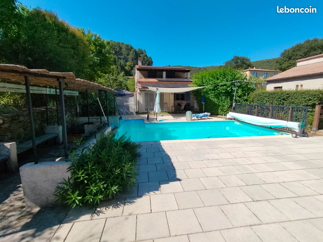 Maison 8 pièces 145 m² · à Les Salles-du-Gardon · 145 m² · 375 000 €