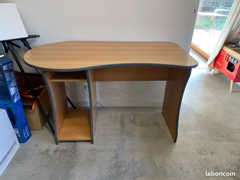 Bureau ergonomique (image 1)