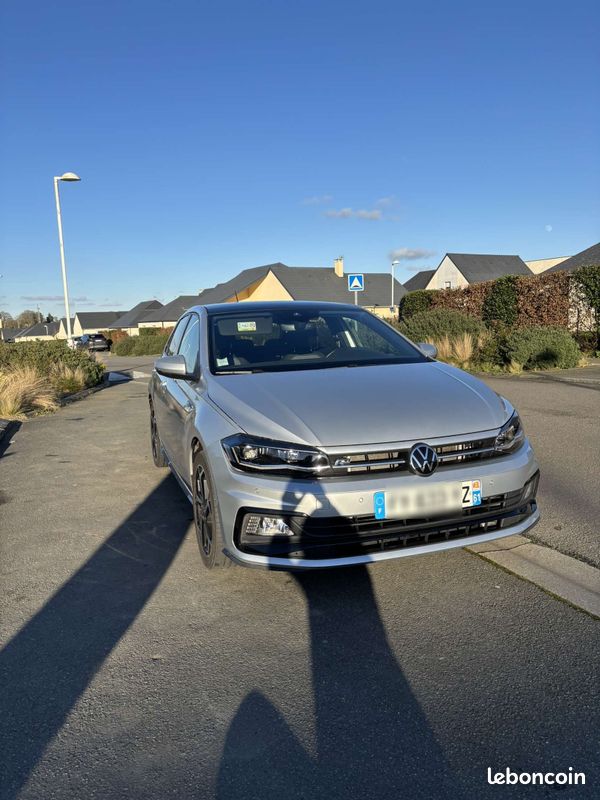 Polo 6 R Line 1 5 TSI EVO 150 S S DSG7 Voitures polo-6-r-line-1-5-tsi-evo-150-s-s-dsg7-voitures