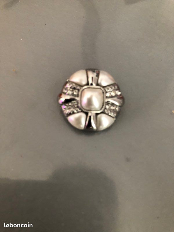 Lot De 10 Boutons Ronds Métal Argenté 16 Mm - Occasion, Idéal Couture Et Customisation