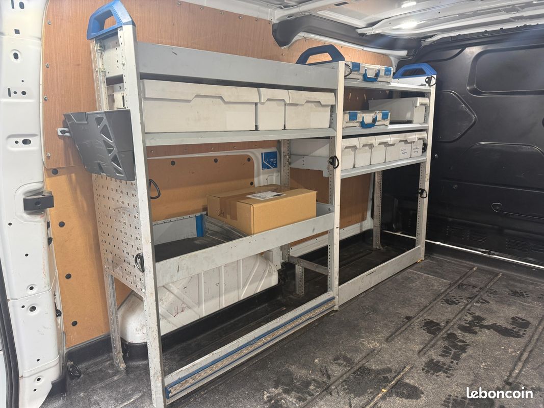 Ford transit custom fourgon 270 2.0 tdci 130 l1h1 limited / carplay / camera de recul / attelage (image 15)