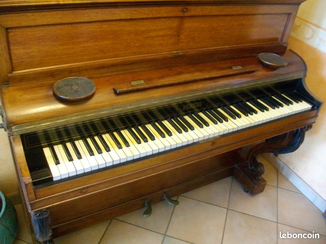Superbe ancien piano bar droit pleyel cadre metal a raccorder (image 1)