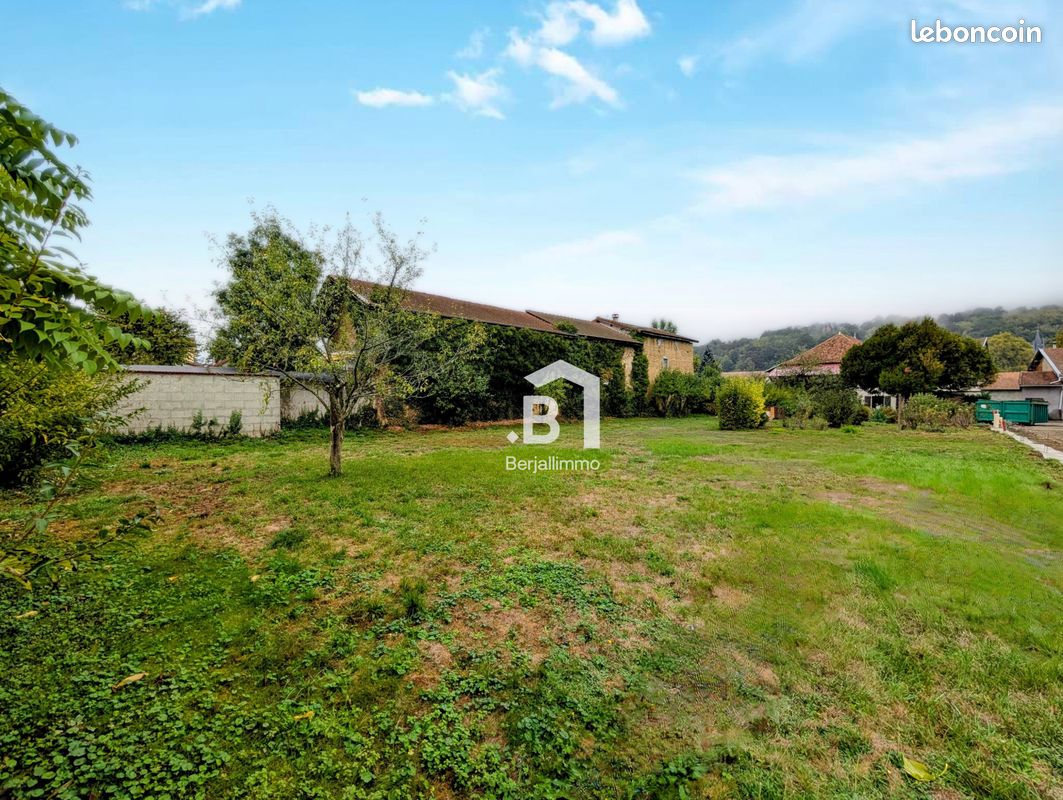 Terrain 962 m² · à Cessieu · 962 m² · 139 000 €