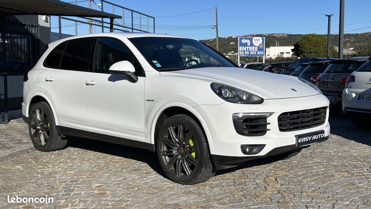 PORSCHE Cayenne 3.0 416ch S E-Hybrid Platinum Edition (image 2)