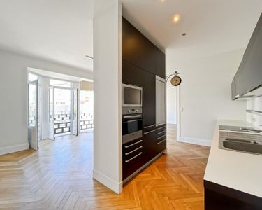Appartement 750 000 € - 132 m²