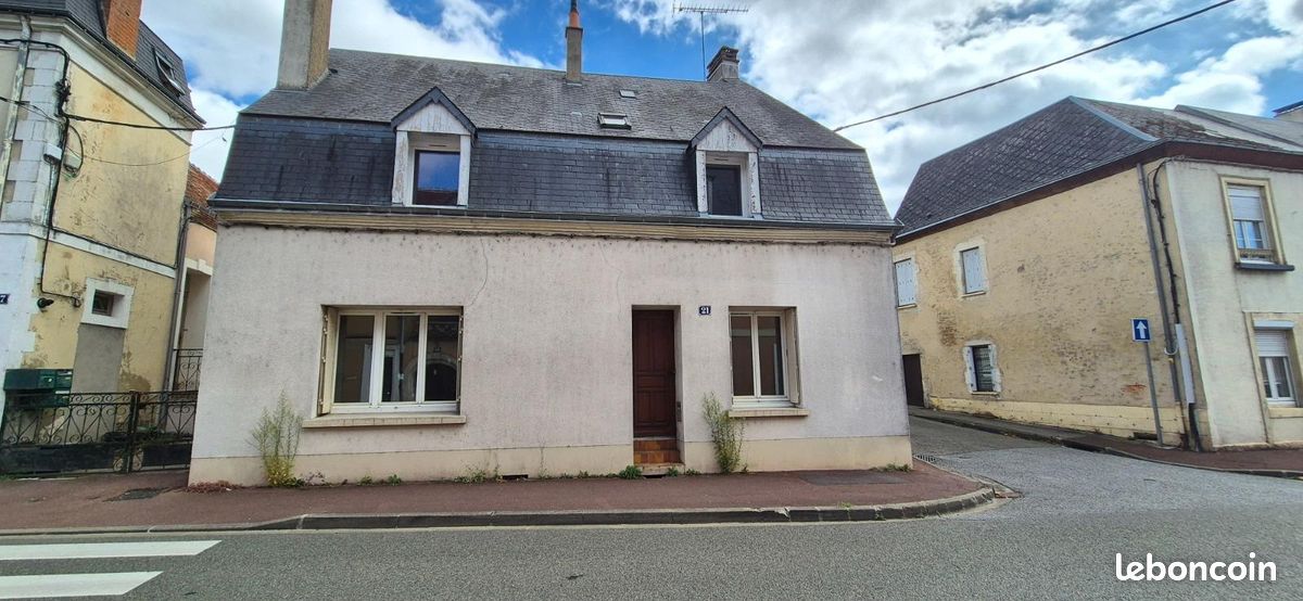 Maison 6 pièces 140 m² · à La Ferté-Bernard · 140 m² · 665 €/mois
