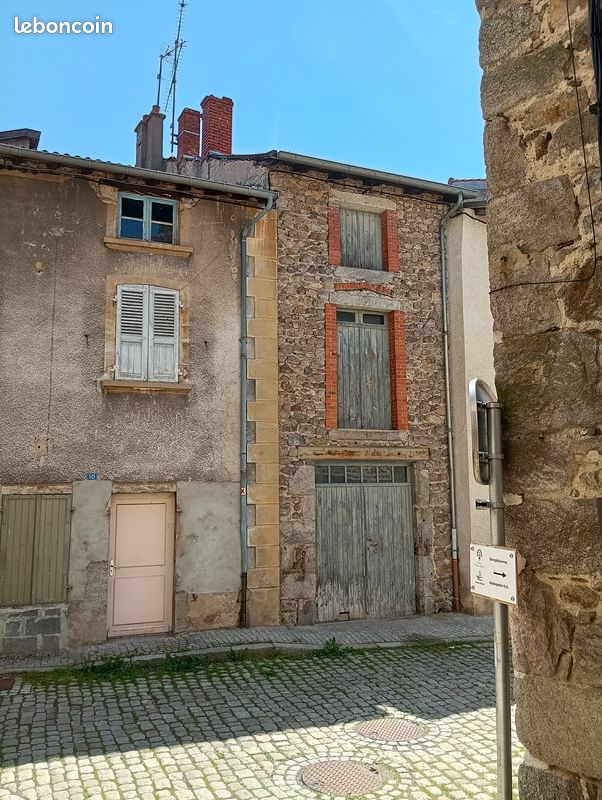 Maison 3 pièces 58 m² · à Craponne-sur-Arzon · 58 m² · 16 000 €
