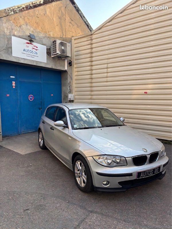 Bmw serie 1 E87 118i (image 1)