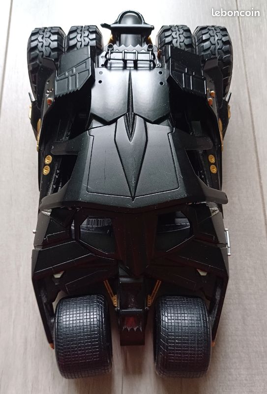 Batman (Voiture) (image 1)