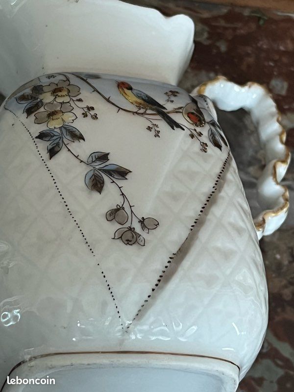Pot à lait ancien porcelaine de Paris décor d’oiseaux et fleurs polychromes (image 15)