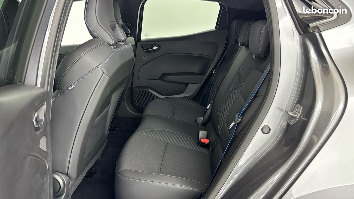 Renault clio tce 90 ch gsr2 esprit alpine (image 14)