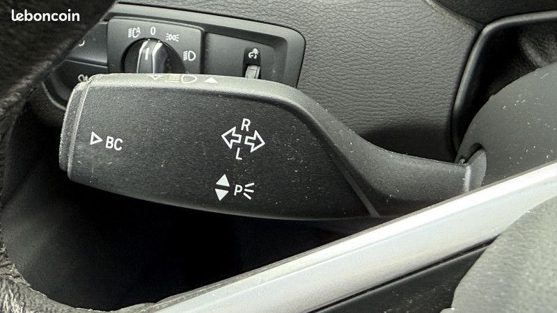 Bmw X1 (F48) SDRIVE18DA 150CH XLINE (image 17)