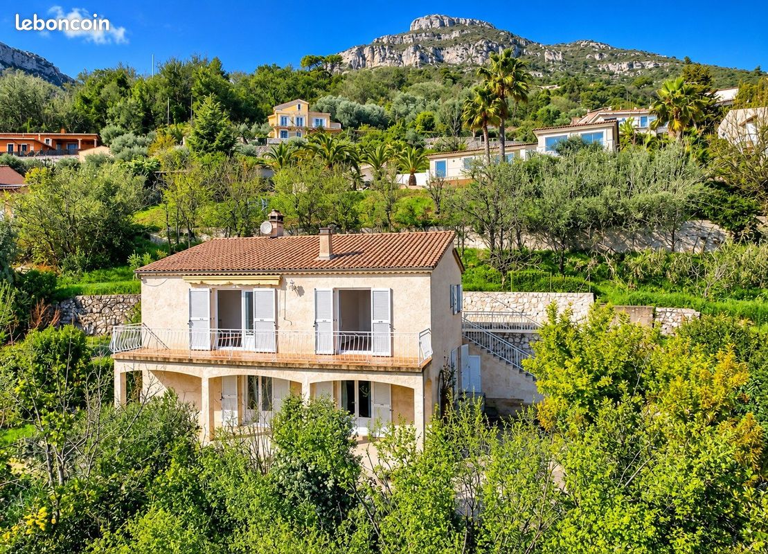 Maison 7 pièces 152 m² · à Saint-Jeannet · 152 m² · 649 500 €