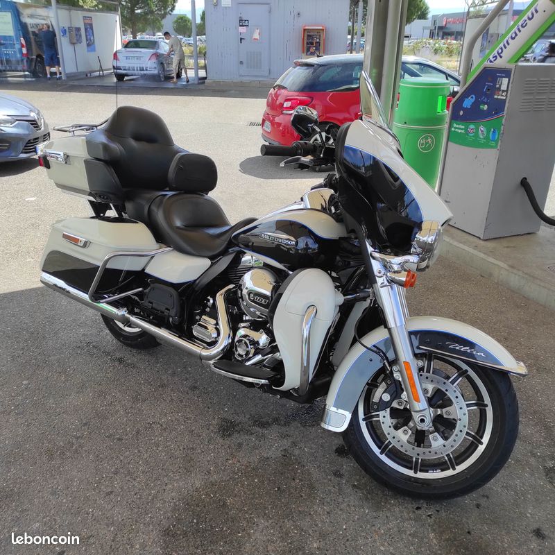 Harley Davidson Electra glide Ultra (image 3)
