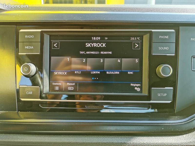 Volkswagen Polo VI Trendline 1.0 65 ch Bluetooth Feux auto Vitre élec (image 18)