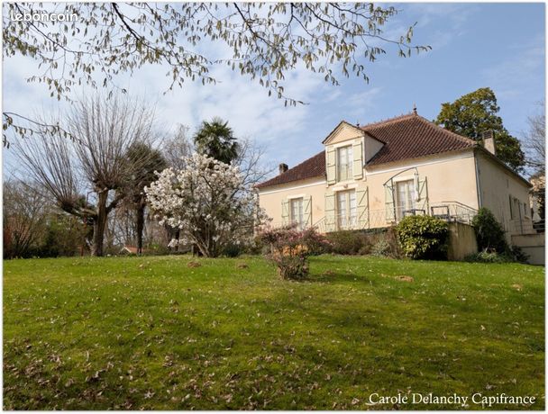 Maison 8 pièces 192 m²