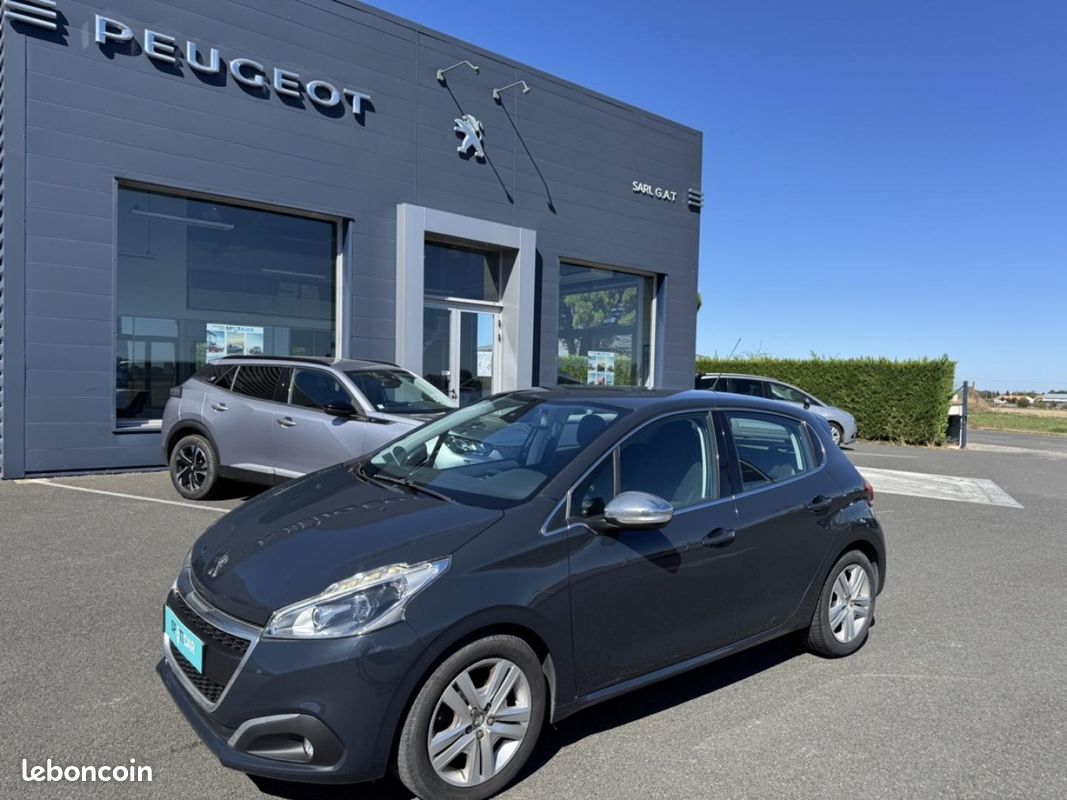 Peugeot 208 1.6 BlueHDi 75ch Allure Business S&S 5p (image 1)