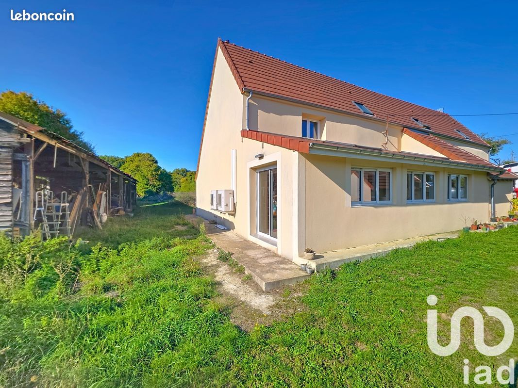 Maison 8 pièces 232 m² · à Briare · 232 m² · 248 000 €