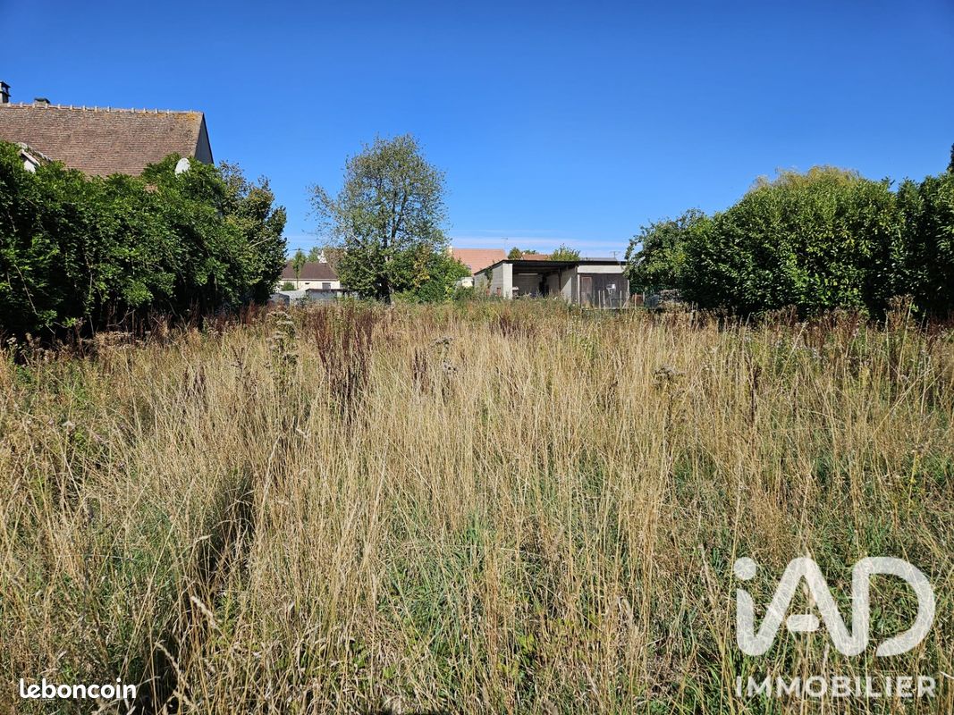 Terrain 817 m² · à Ully-Saint-Georges · 817 m² · 90 000 €