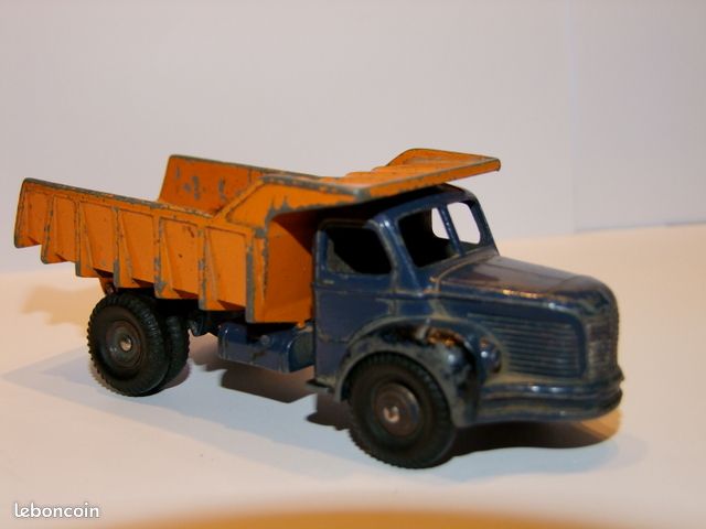 DINKY TOYS Camion Benne BERLIET n° 34 A /580 MECCANO Made in France