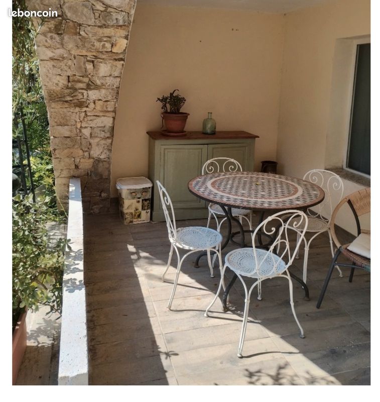 Appartement 3 pièces 68 m² · à Nîmes · 68 m² · 750 €