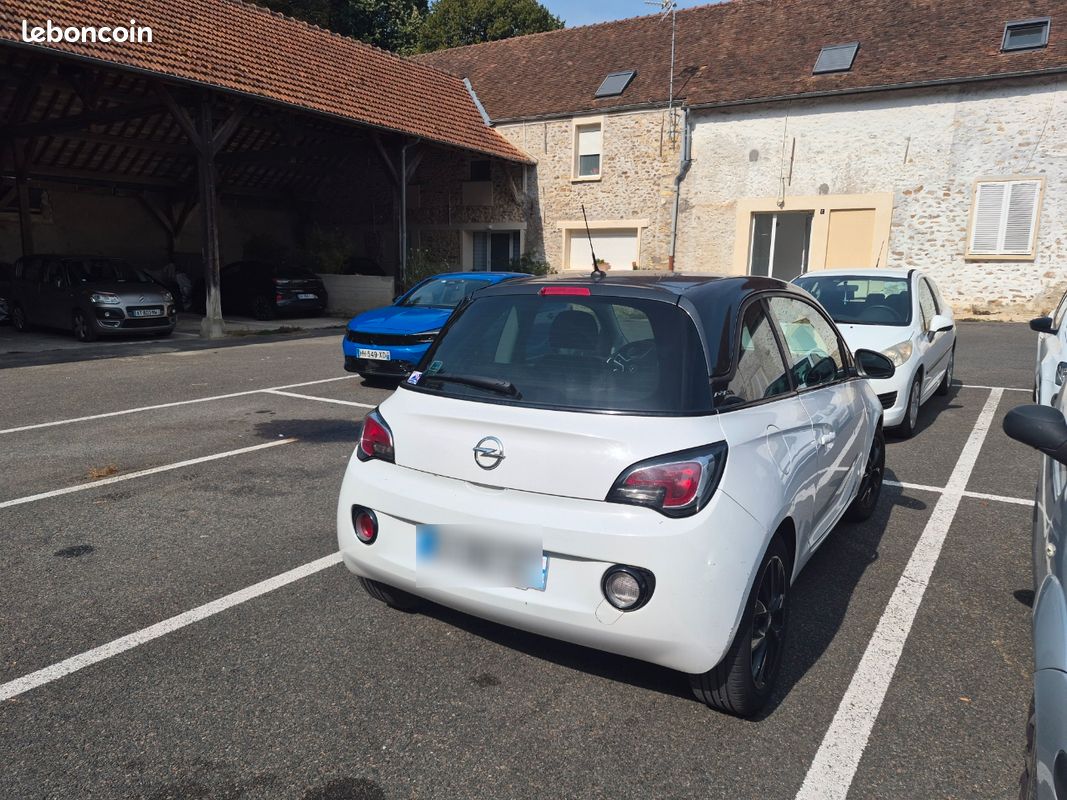 Opel adam (image 2)