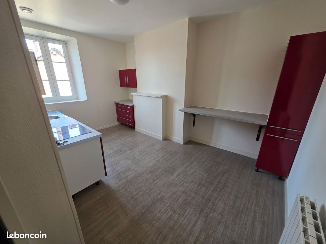 Appartement 2 pièces 35 m² · à Champrond-en-Gâtine · 35 m² · 395 €/mois