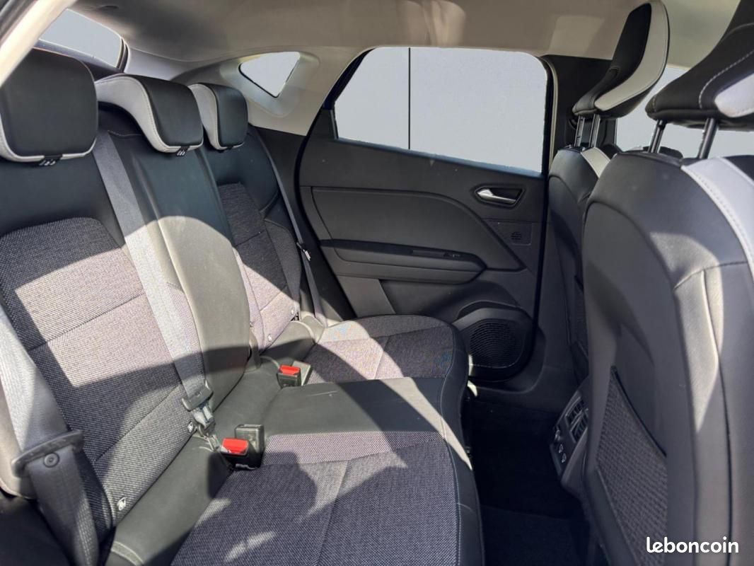 Renault Captur mild hybrid 140 Techno fast track (image 18)
