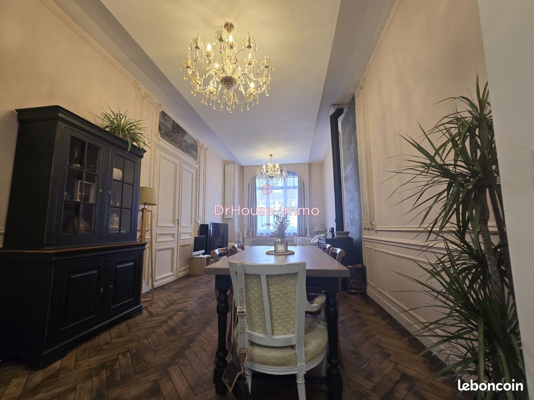 Maison 6 pièces 180 m² · à Tourcoing · 180 m² · 299 750 €