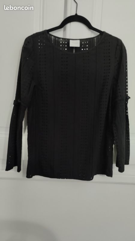 Blouse noire Broderie anglaise (image 5)