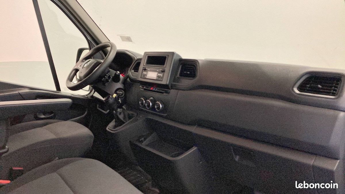 Renault master fgn trac f3500 l2h2 blue dci 135 (image 3)