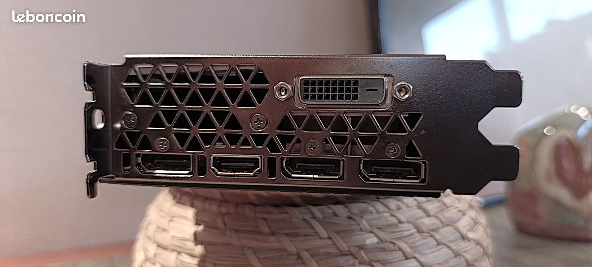 VENDU ⚡ GTX 1070 Ti ⚡ 8 Go GDDR5 Founders Edition (image 3)