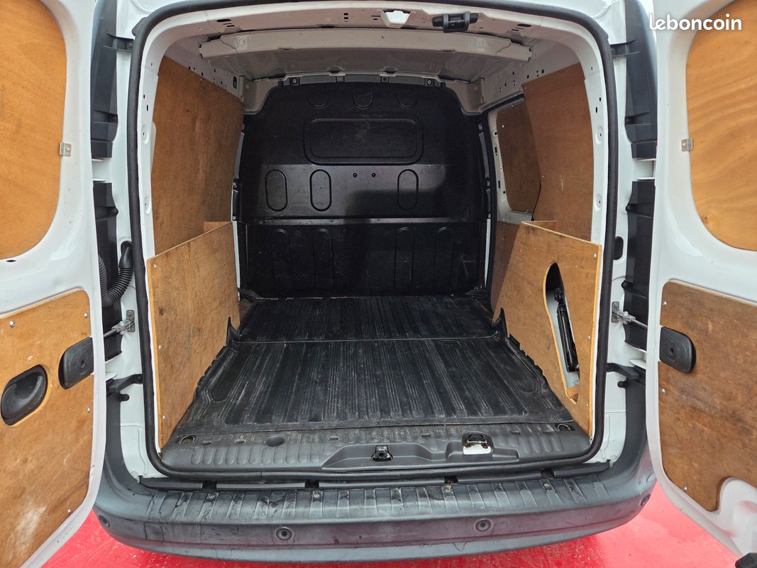 Renault Kangoo 1.5 L DCi 90 CH "Extra R-Link" 1ère Main (image 8)