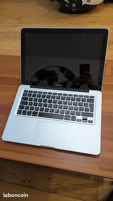 MacBook Pro (17 pouces, début 2009) Modes d'emploi et téléchargements - Assistance Apple (FR