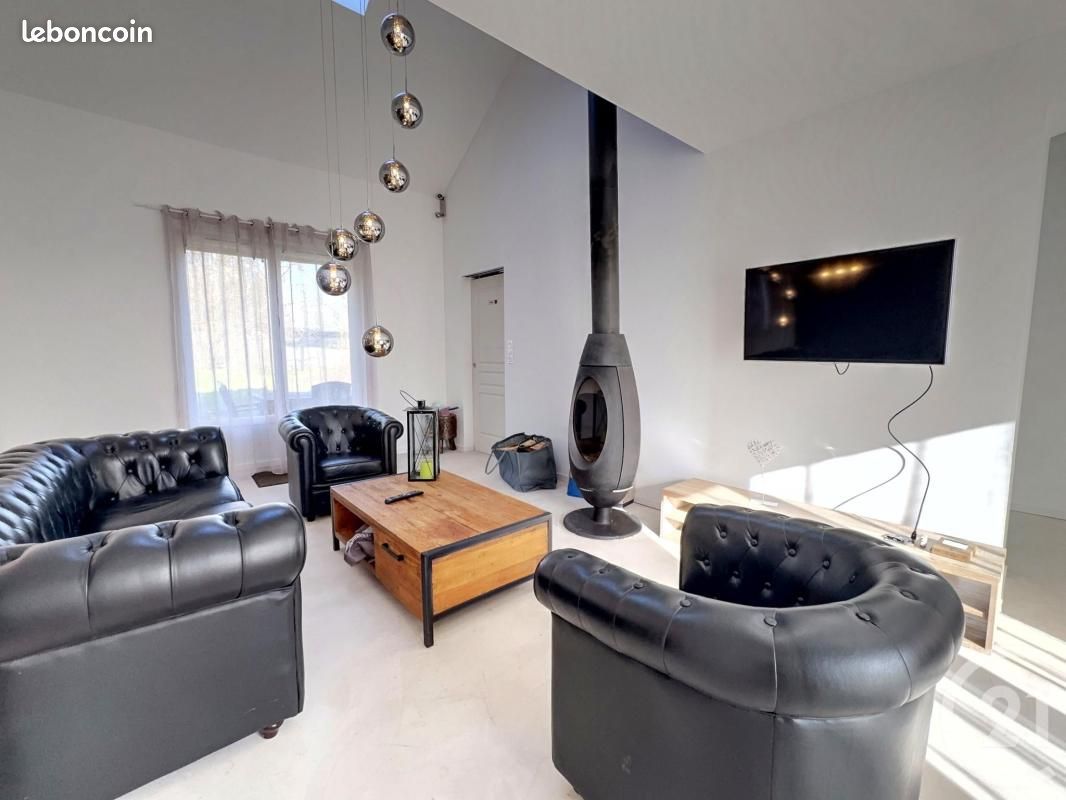 Maison 4 pièces 102 m² · à Ligny-le-Ribault · 102 m² · 256 800 €