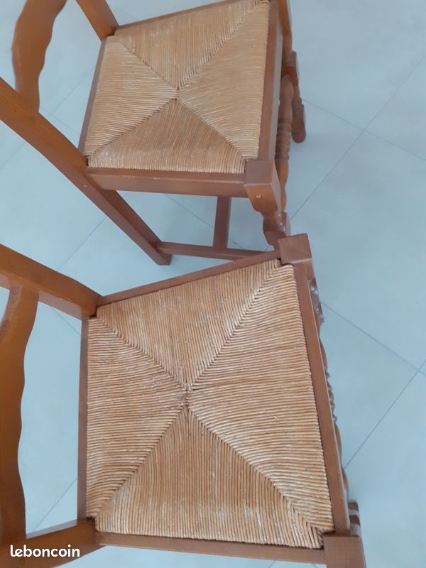 Chaise paillée (image 1)